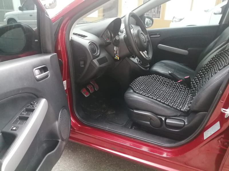 Mazda 2 • 2014 • 96,000 km 9