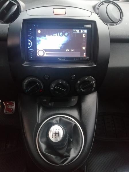 Mazda 2 • 2014 • 96,000 km 5
