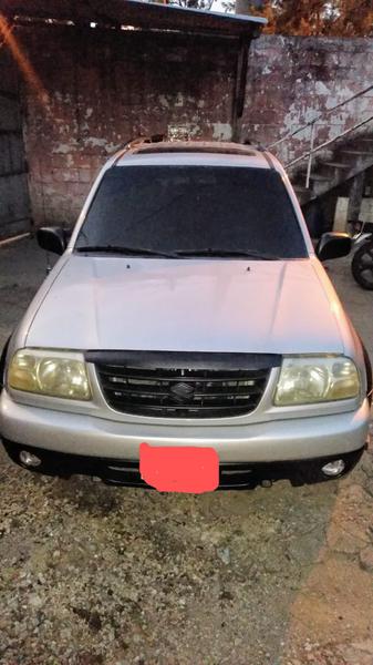 Suzuki  • 2002 • 192,000 km 4