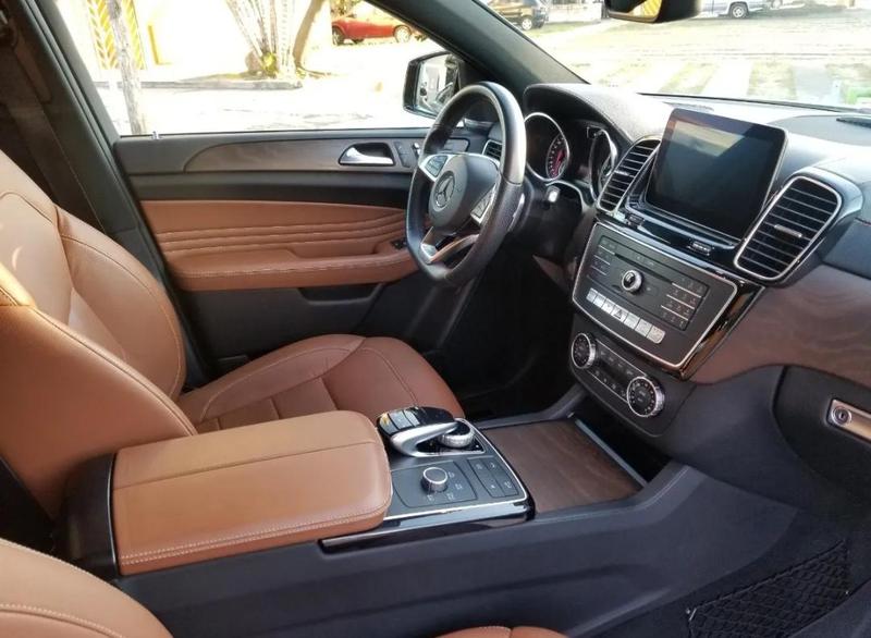 Mercedes-Benz GLE • 2018 • 51 km 2