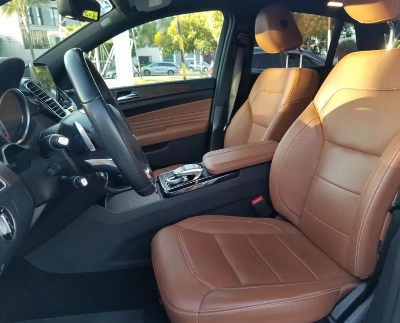 Mercedes-Benz GLE • 2018 • 51 km 6