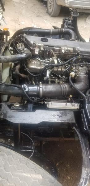 Isuzu  • 2010 • 1,999 km 3