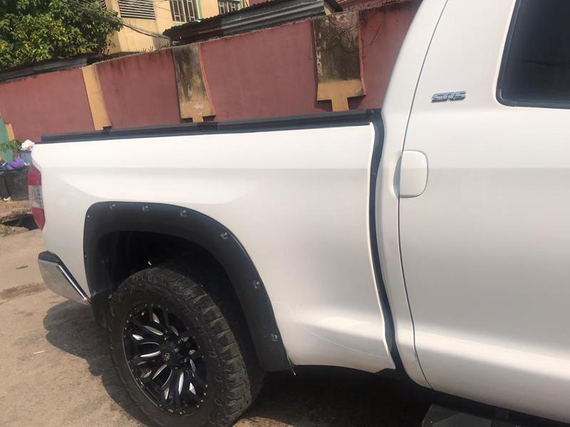 Toyota Tundra • 2017 • 40,000 km 8