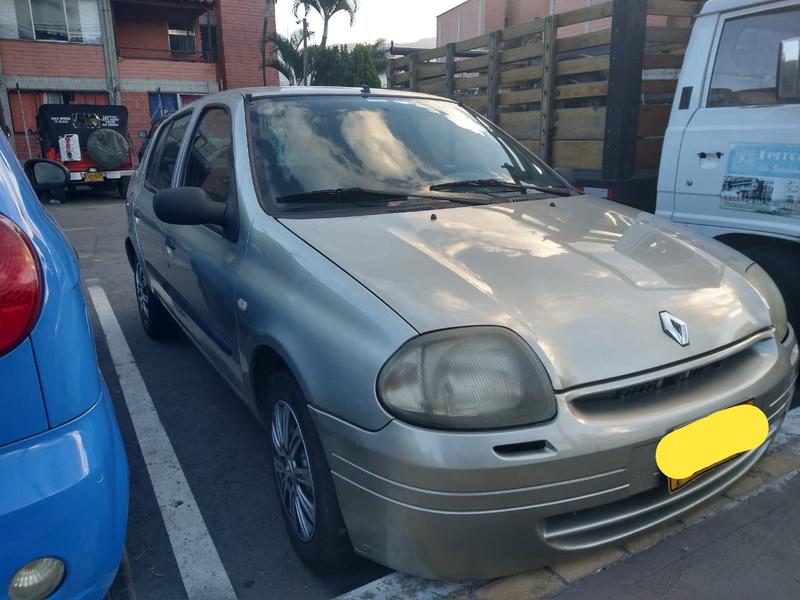 Renault Symbol • 2003 • 188,000 km 11