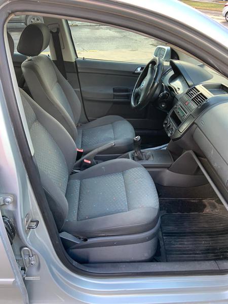 Volkswagen Bora • 2004 • 5 km 4