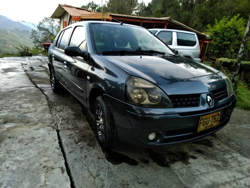 Renault Symbol • 2008 • 147,000 km 2