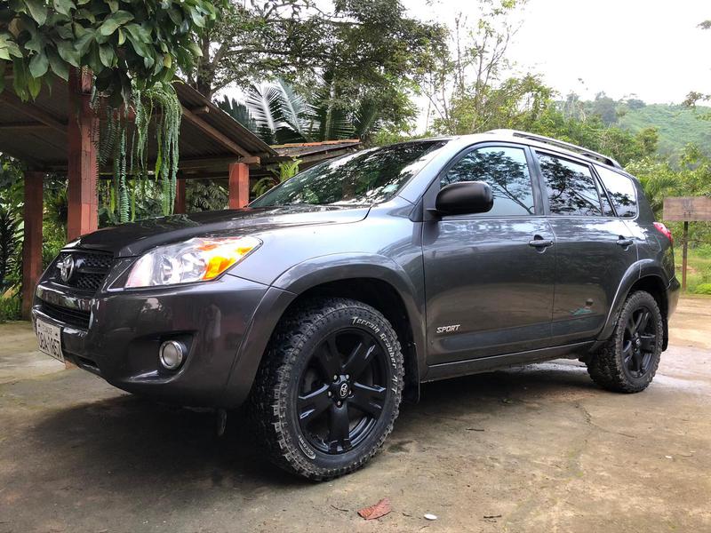 Toyota RAV4 • 2008 • 280,000 km 7