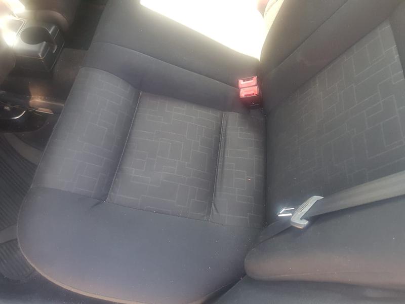 Volkswagen Jetta • 2010 • 128,000 km 11