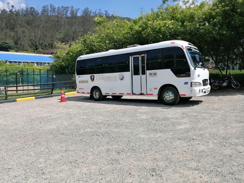 Hyundai H1 Bus • 2009 • 170,000 km 1