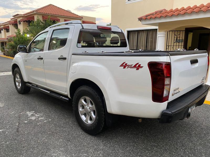Isuzu D-MAX • 2017 • 11,111 km 2