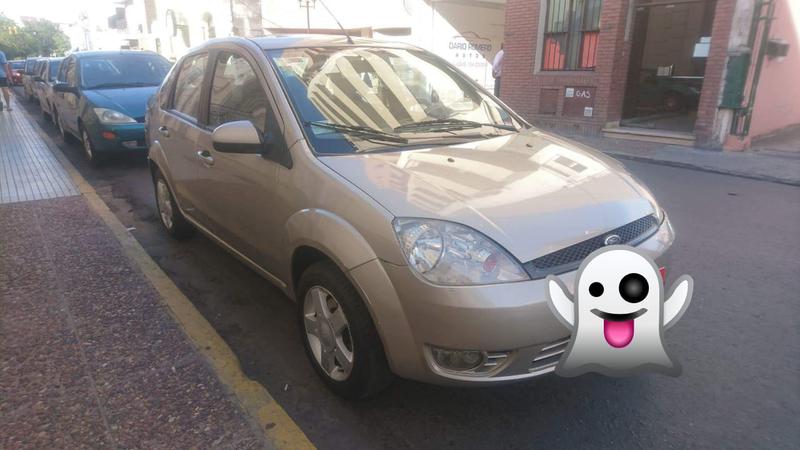 Ford  • 2006 • 0 km 1