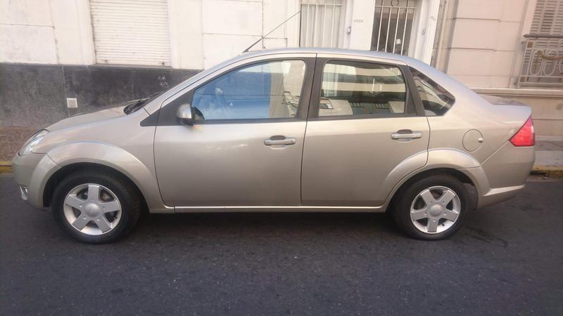 Ford  • 2006 • 0 km 5