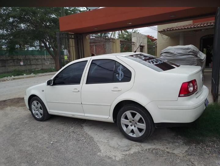 Volkswagen Jetta • 2009 • 173,500 km 1