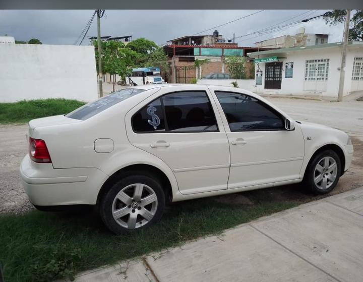 Volkswagen Jetta • 2009 • 174,100 km 6