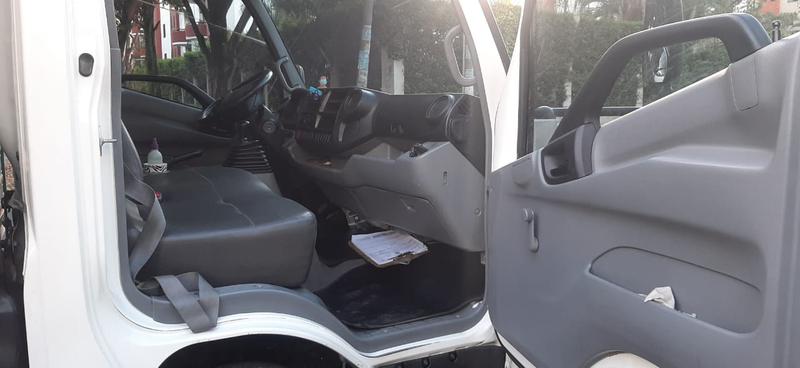 Hino Dutro • 2017 • 130,000 km 8