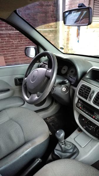 Renault Clio • 2008 • 157,000 km 2