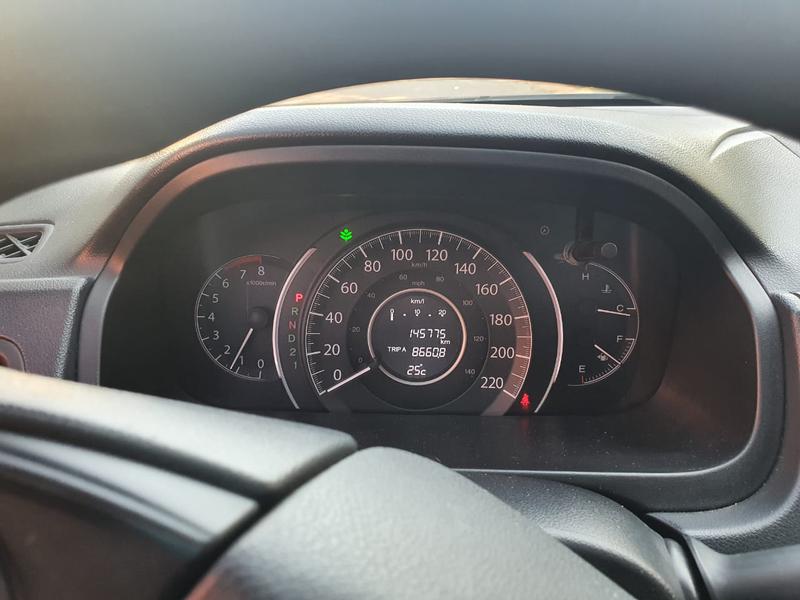 Honda CR-V • 2012 • 145,000 km 3