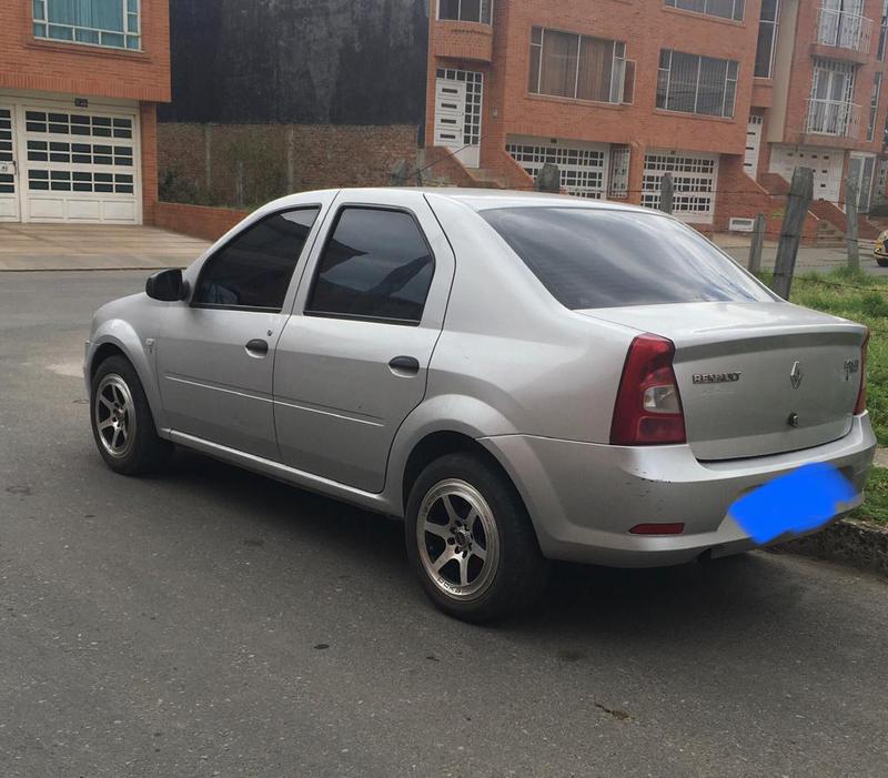 Renault Logan • 2012 • 106,000 km 4