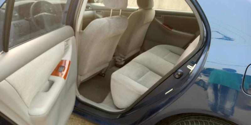 Toyota Corolla • 2003 • 12,000 km 2