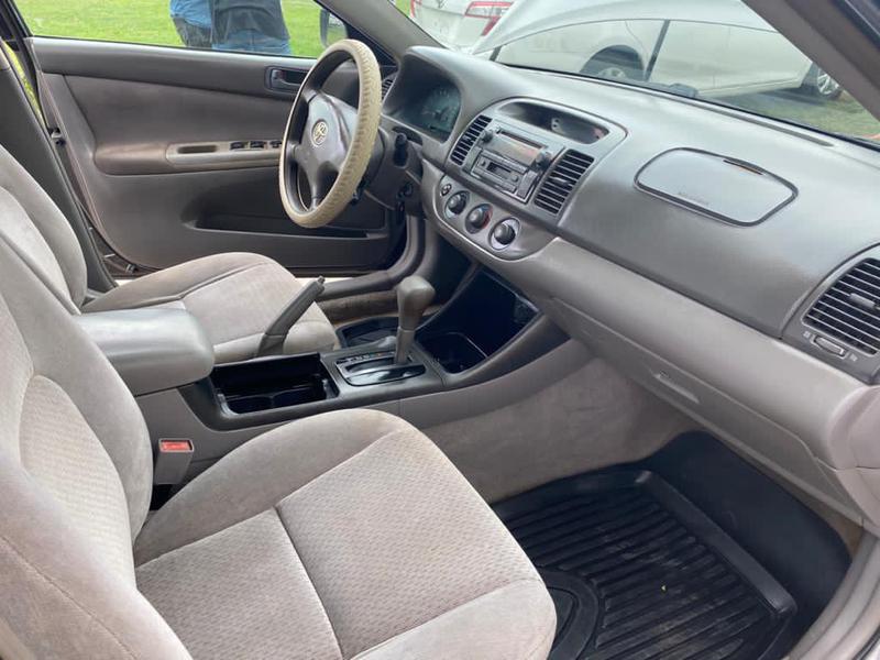 Toyota Camry • 2005 • 87,000 km 2