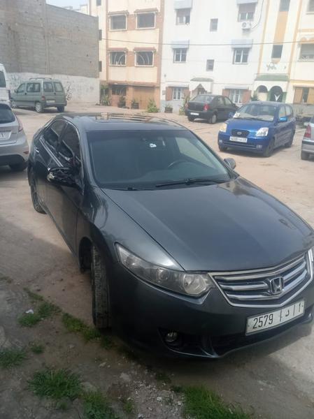 Honda Accord • 2009 • 30,000 km 6