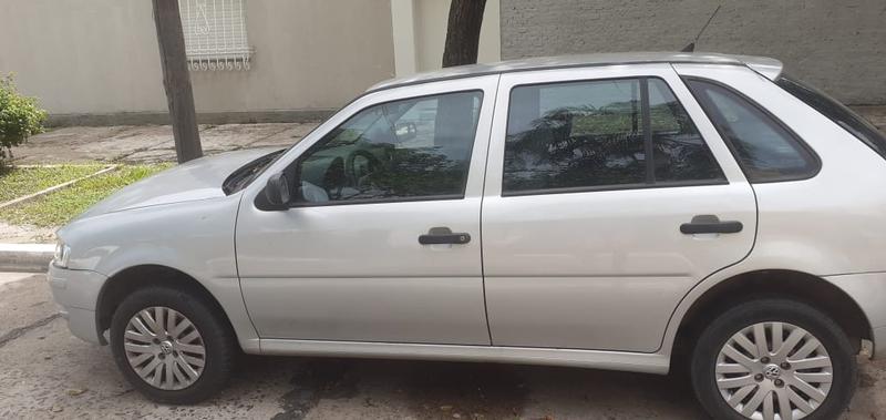 Volkswagen Gol • 2012 • 45,000 km 3