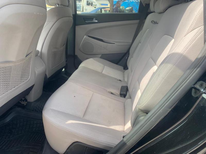 Hyundai Tucson • 2016 • 96,000 km 6