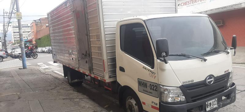 Hino Dutro • 2017 • 130,000 km 3