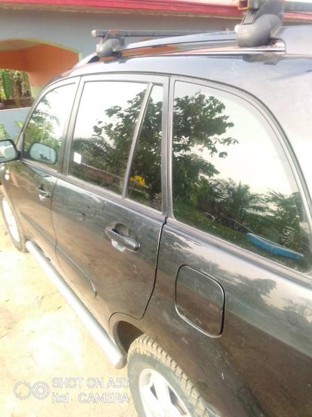 Toyota RAV4 • 2005 • 150,000 km 3