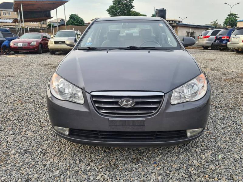 Hyundai Elantra • 2008 • 183,497 km 6