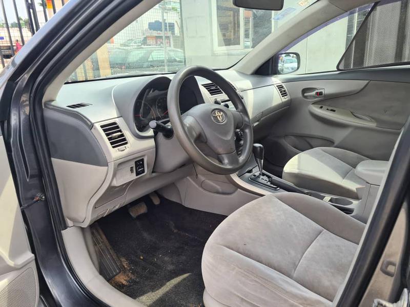 Toyota Corolla • 2008 • 178,983 km 4