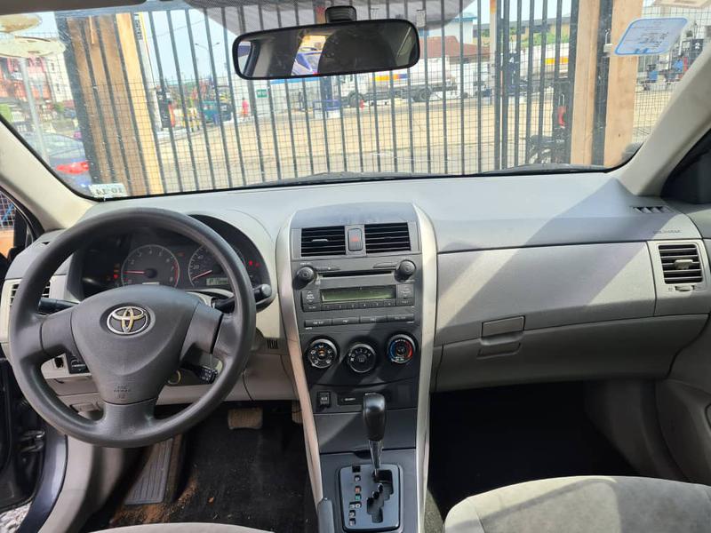 Toyota Corolla • 2008 • 178,983 km 2