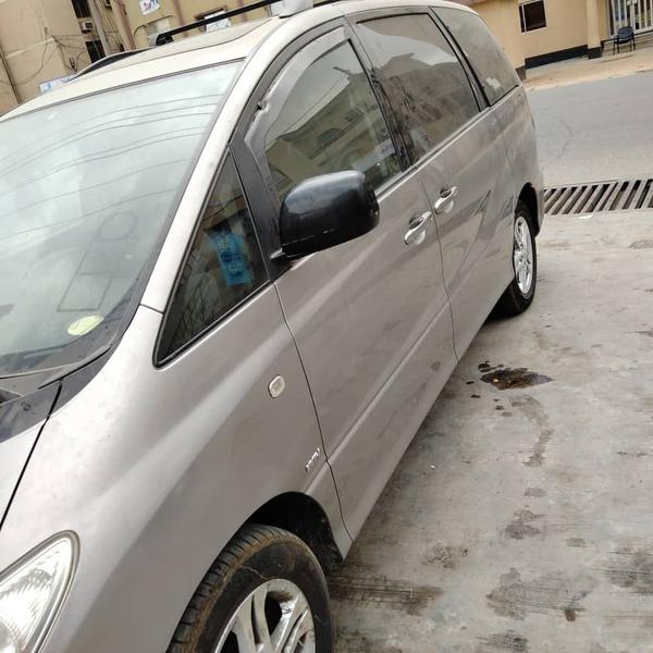 Toyota Prius • 2010 • 10,115 km 6