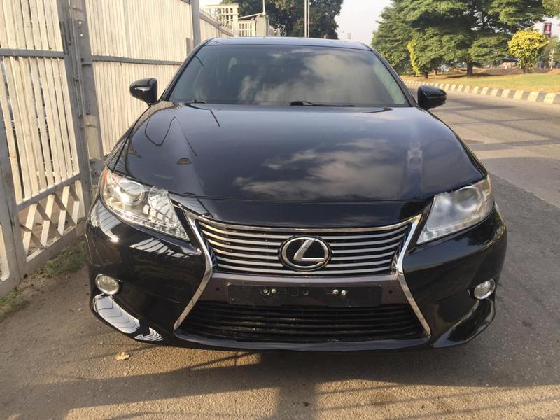 Lexus LS • 2013 • 90,000 km 3
