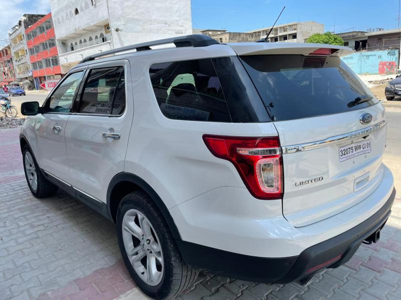 Ford Explorer • 2016 • 56,000 km 1