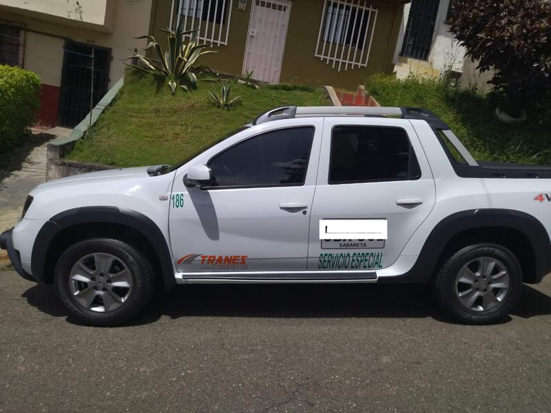 Renault  • 2020 • 25,000 km 9