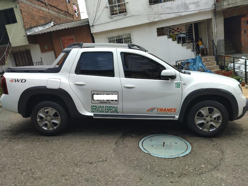 Renault  • 2020 • 25,000 km 8