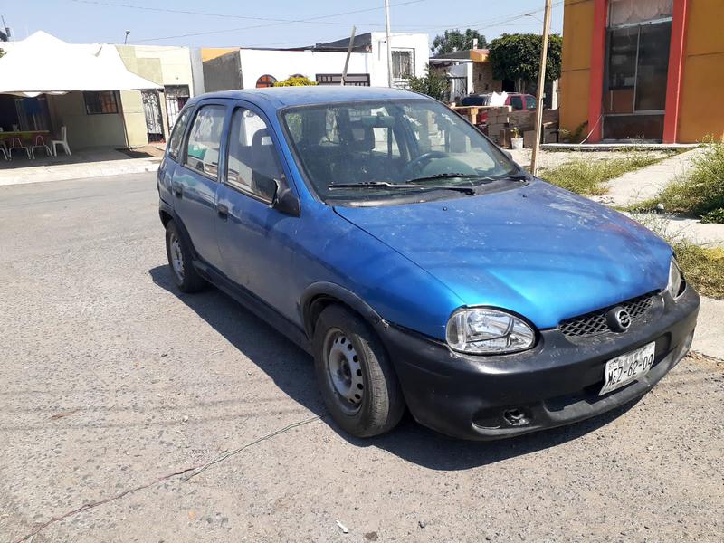 Chevrolet  • 2003 • 35,000 km 3