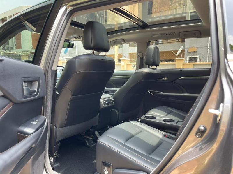 Toyota Highlander • 2019 • 80,985 km 8