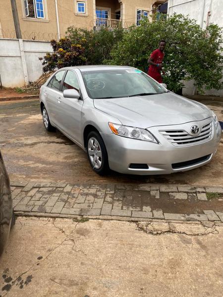 Toyota Camry • 2009 • 140,000 km 7
