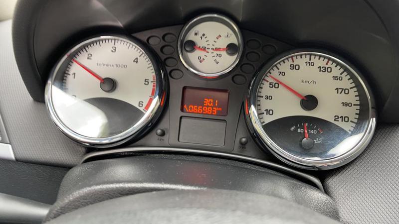 Peugeot 207 CC • 2008 • 68,000 km 6