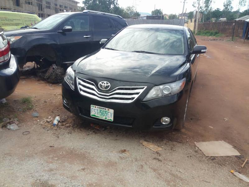 Toyota  • 2008 • 16,205 km 4