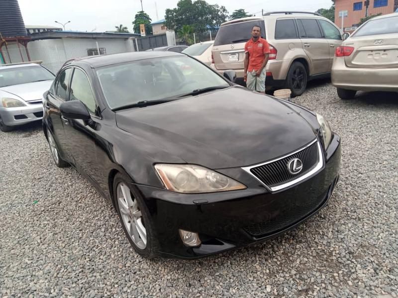 Lexus IS • 2007 • 98,109 km 2