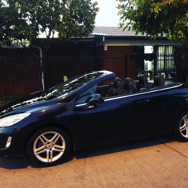 Peugeot 308 CC • 2011 • 76,000 km 2