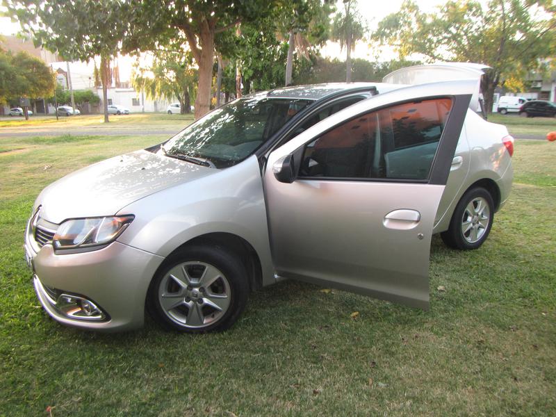 Renault Logan • 2014 • 114,000 km 7