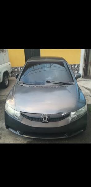 Honda Civic • 2009 • 298,935 km 6