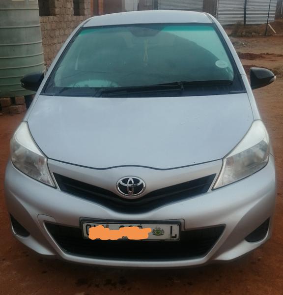 Toyota Yaris • 2012 • 252,000 km 1