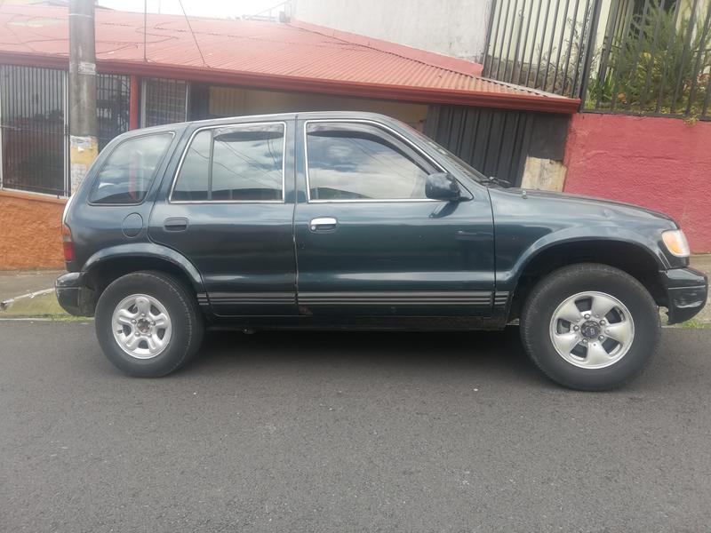 Kia Sportage • 1993 • 211,297 km 1