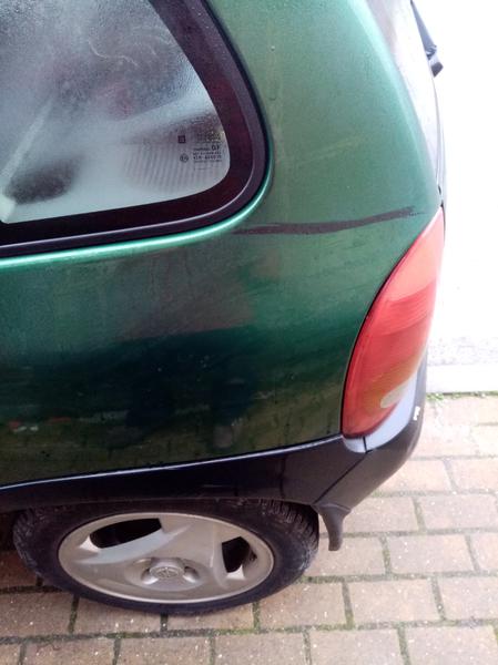 Opel Corsa • 1994 • 28,760 km 9