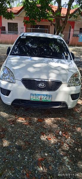 Kia Carens • 2012 • 108,000 km 2